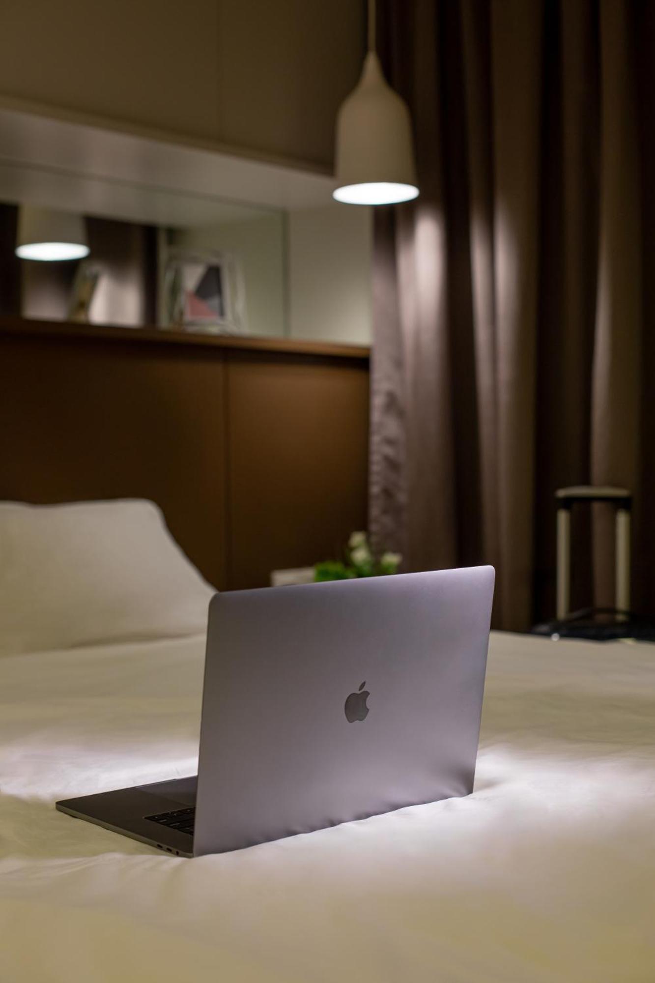Mulberry Verve Suites Kl Mid Valley Kuala Lumpur Exterior foto